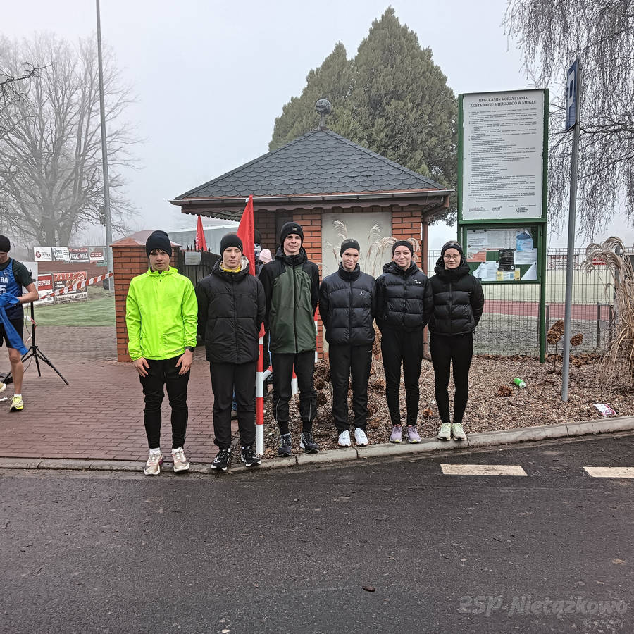 Powstańcze Biegi Przełajowe oraz Marsz Nordic Walking. Śmigiel.